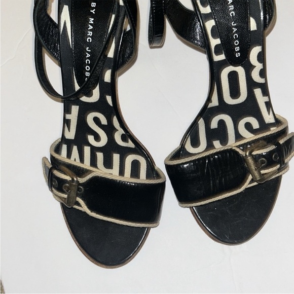 Black and white Marc by Marc Jacobs sandals - Picture 2 of 4
